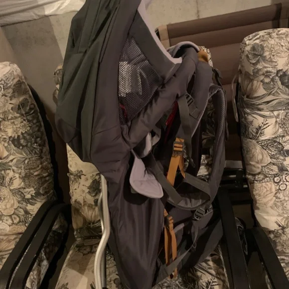 Kelty Perfectfit Journey Hiking Child Carrier - Picture 2 of 4